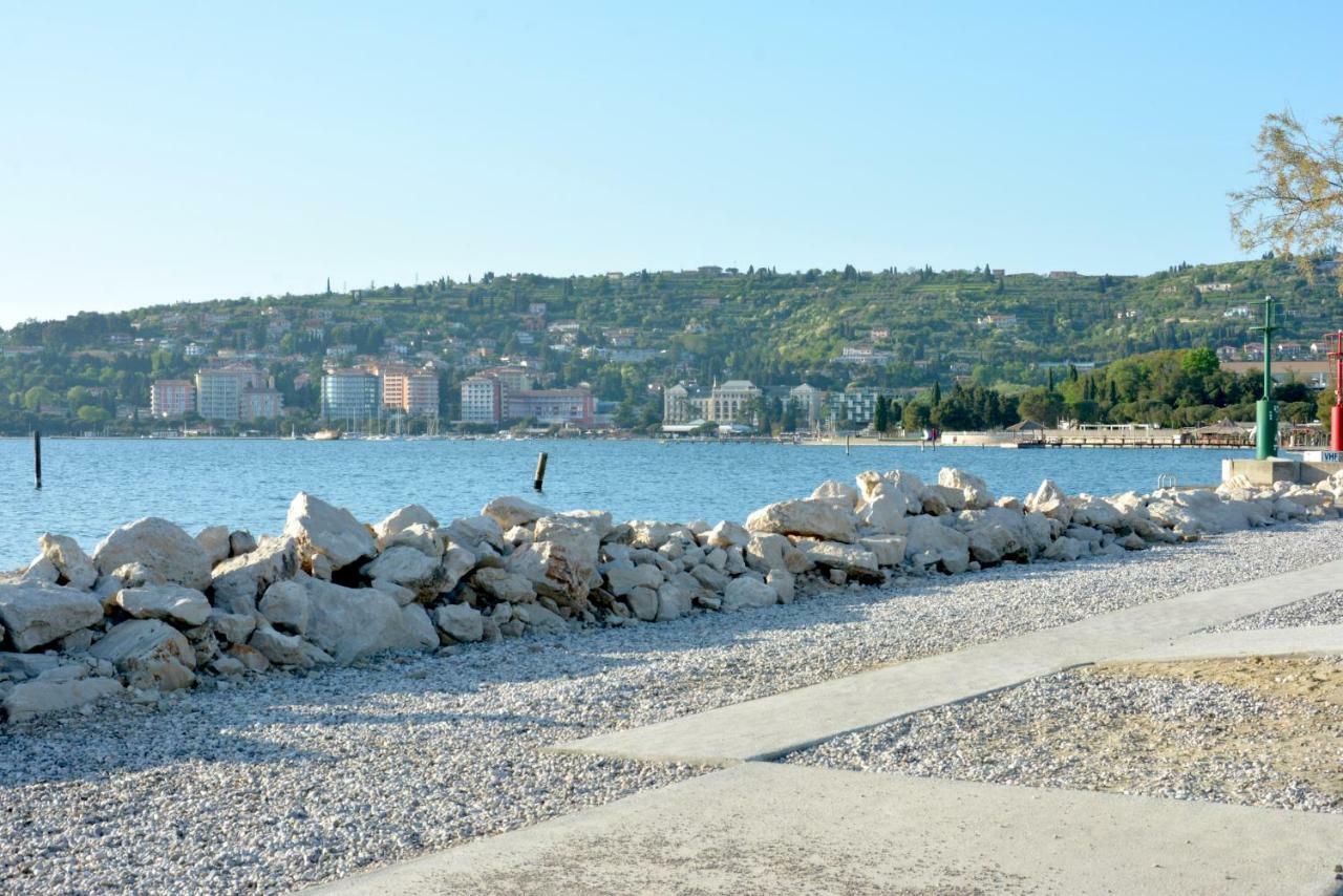 Vila Floating House Hurrea Portorož Exteriér fotografie